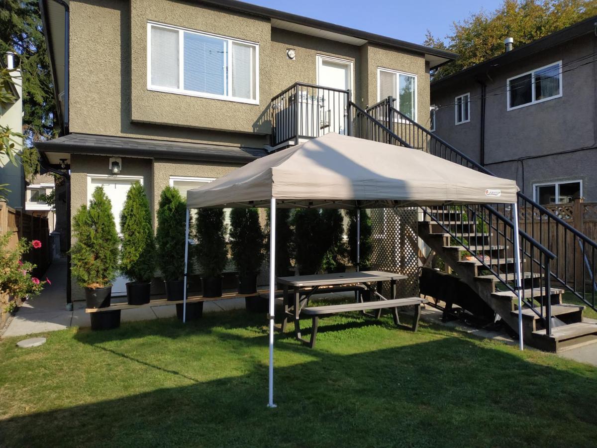 Private Suite W King Bed, Ground Level, Naturally Bright Vancouver Exterior photo